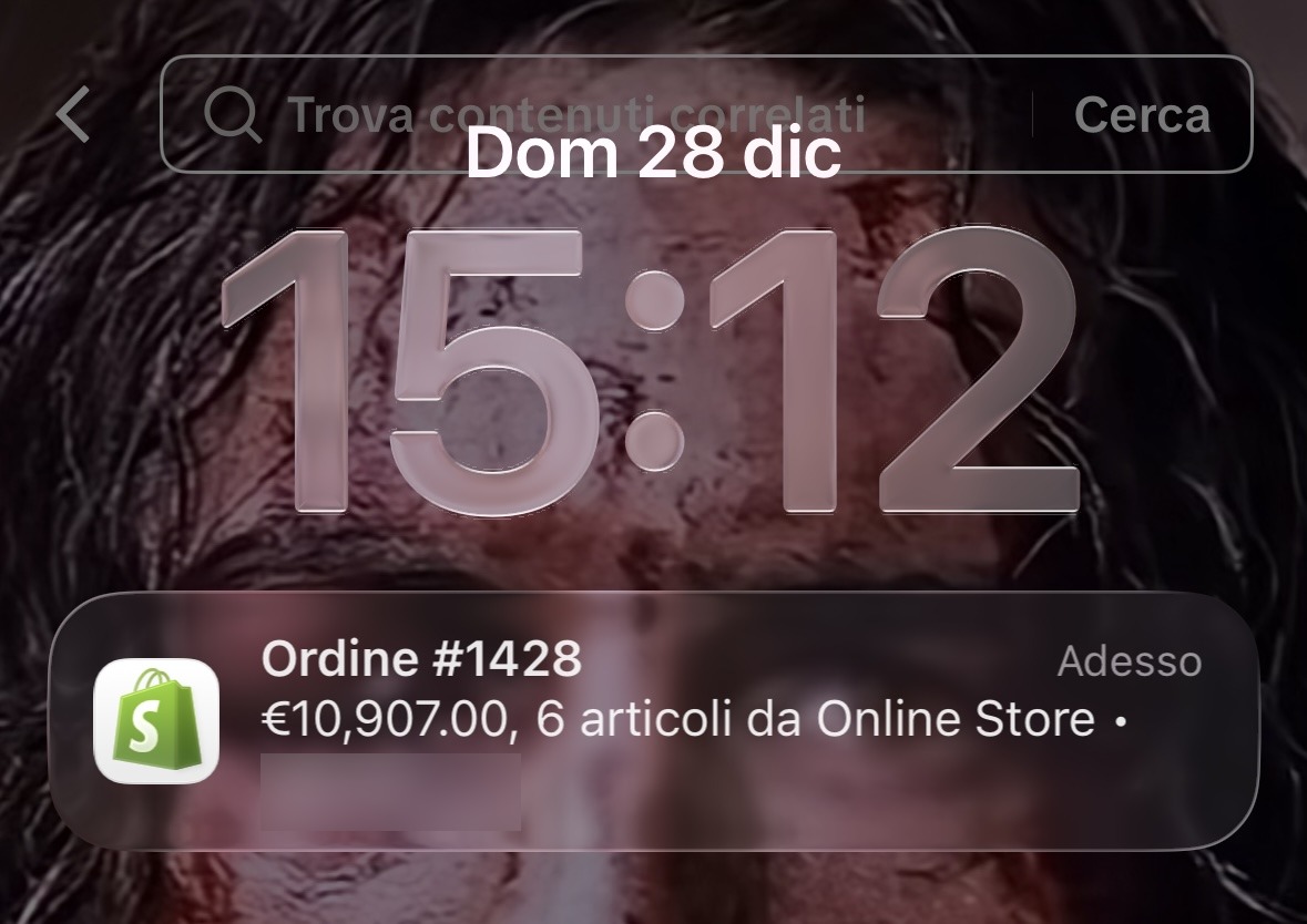 Notifica ordine Shopify da 10.907€ con 6 articoli